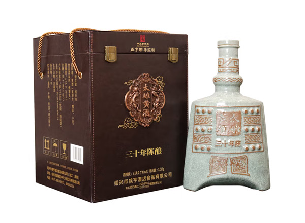 惠州咸亨酒店太雕黄酒回收太雕三十年陈酿绍兴黄酒1.5kg礼盒装